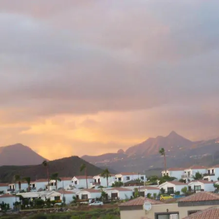 Apartman Modern In Adeje, 65 Sqm, Year-round Pool