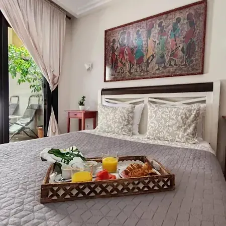 Lejlighed Modern In Adeje, 65 Sqm, Year-round Pool